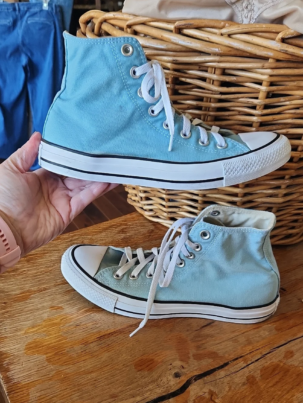 Converse Chuck Taylor Light Blue High Top Sneakers in Size M7 W9 - Picture 3 of 16
